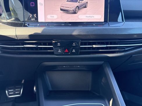 Used 2022 Volkswagen GTI Autobahn FWD image 19