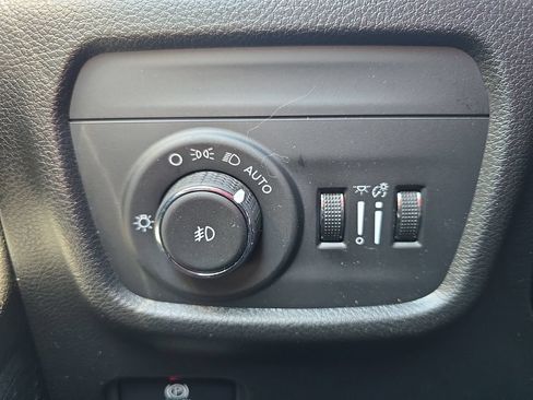 Used 2024 Jeep Grand Cherokee L Limited w/ Black Appearance Package AWD/4WD image 29