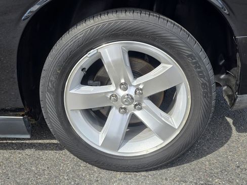 Used 2009 Dodge Challenger R/T image 10