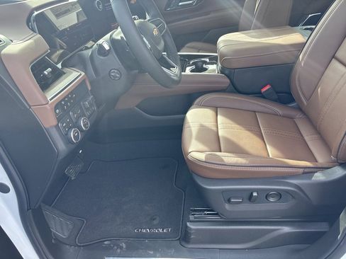 New 2026 Chevrolet Tahoe High Country w/ Sun And Tow Package image 14