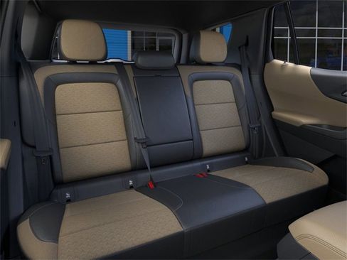 New 2026 Chevrolet Equinox ACTIV w/ Convenience Package III image 17