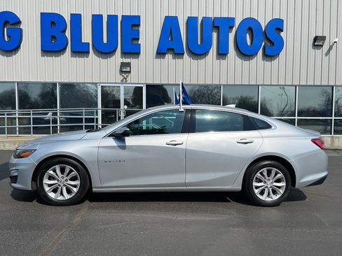 Used 2022 Chevrolet Malibu LT FWD image 2
