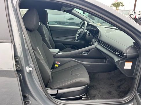 New 2026 Hyundai Elantra Sport FWD image 23