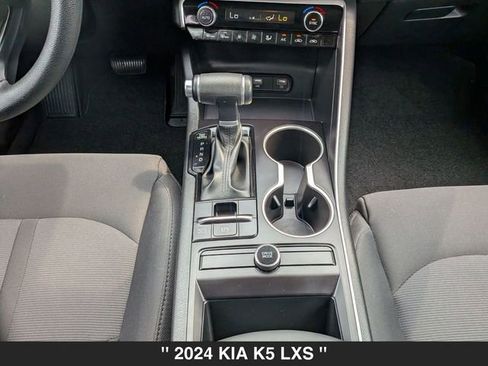 Used 2024 Kia K5 LXS image 30