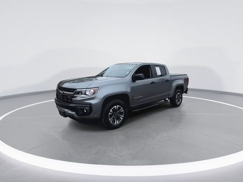 Used 2022 Chevrolet Colorado Z71 AWD/4WD image 5