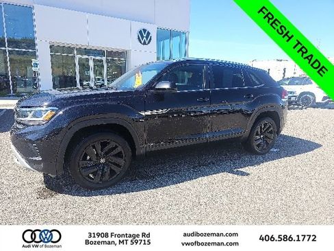 Used 2023 Volkswagen Atlas Cross Sport SE w/ Black Wheel Package AWD/4WD image 1