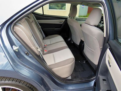 Used 2017 Toyota Corolla LE w/ Carpet Mat Package (TMS) image 17