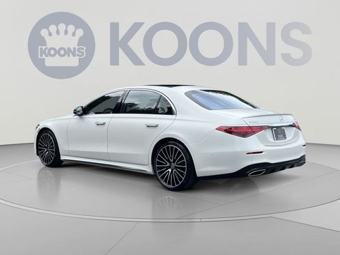 Used 2022 Mercedes-Benz S 580 4MATIC Sedan w/ AMG Line Package image 8