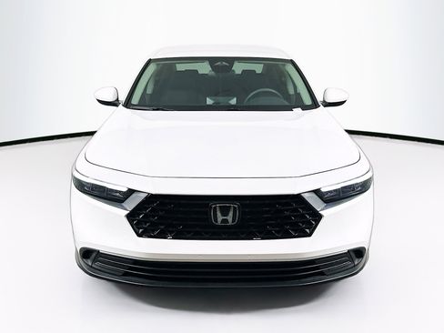 Used 2025 Honda Accord LX image 2