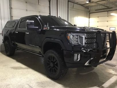 Used 2021 GMC Sierra 2500 Denali w/ Denali Black Diamond Edition