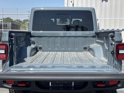 New 2026 Jeep Gladiator Rubicon w/ Steel Power Dome Hood Package image 30