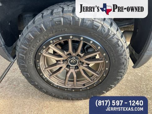 Used 2021 GMC Sierra 1500 AT4 w/ AT4 Value Package AWD/4WD image 6