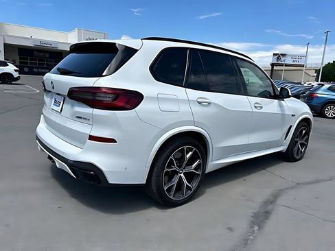 Used 2022 BMW X5 xDrive45e w/ M Sport Package AWD/4WD image 3