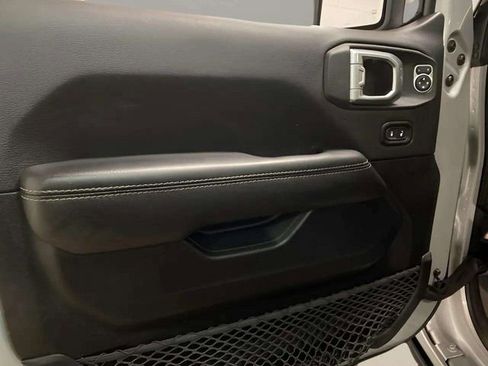 Used 2023 Jeep Wrangler Unlimited Sahara w/ Dual Top Group image 13