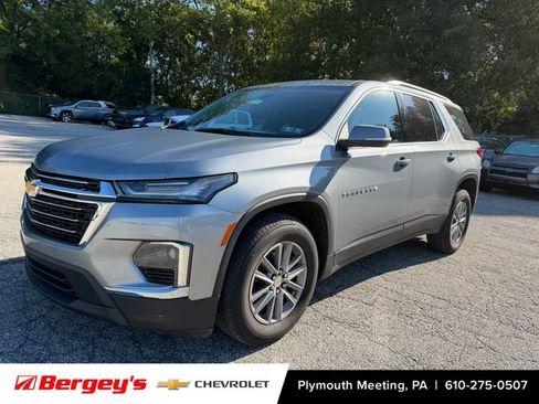 Used 2023 Chevrolet Traverse LT AWD/4WD image 6