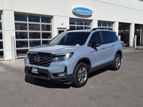 Used 2023 Honda Passport TrailSport image 11