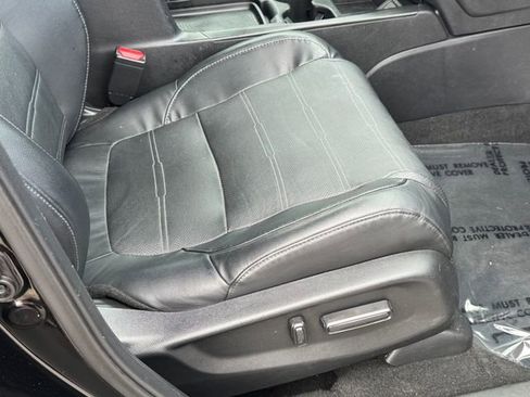 Used 2019 Honda CR-V EX-L image 9