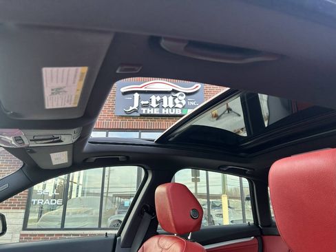 Used 2018 BMW 330i Gran Turismo xDrive image 28