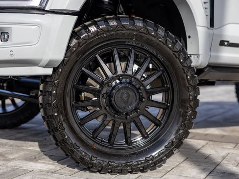 Used 2026 Ford F450 Platinum image 3