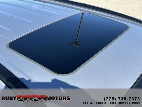 Used 2021 Toyota RAV4 XLE Premium image 28