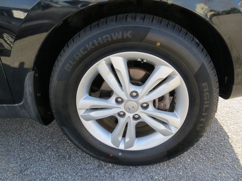 Used 2013 Hyundai Tucson GLS FWD image 9