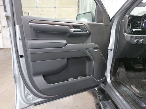 New 2025 GMC Sierra 1500 SLT AWD/4WD image 27