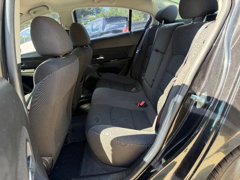 Used 2015 Chevrolet Cruze LT FWD image 12