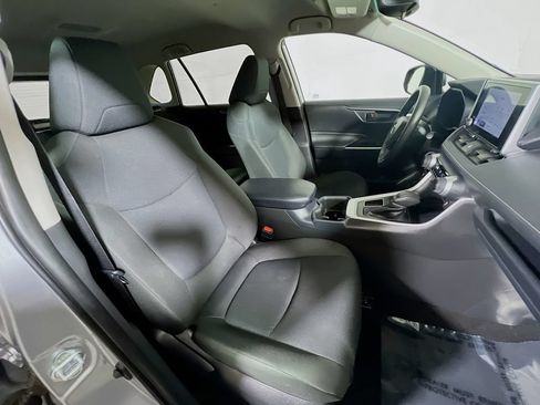 Certified 2025 Toyota RAV4 LE FWD image 24