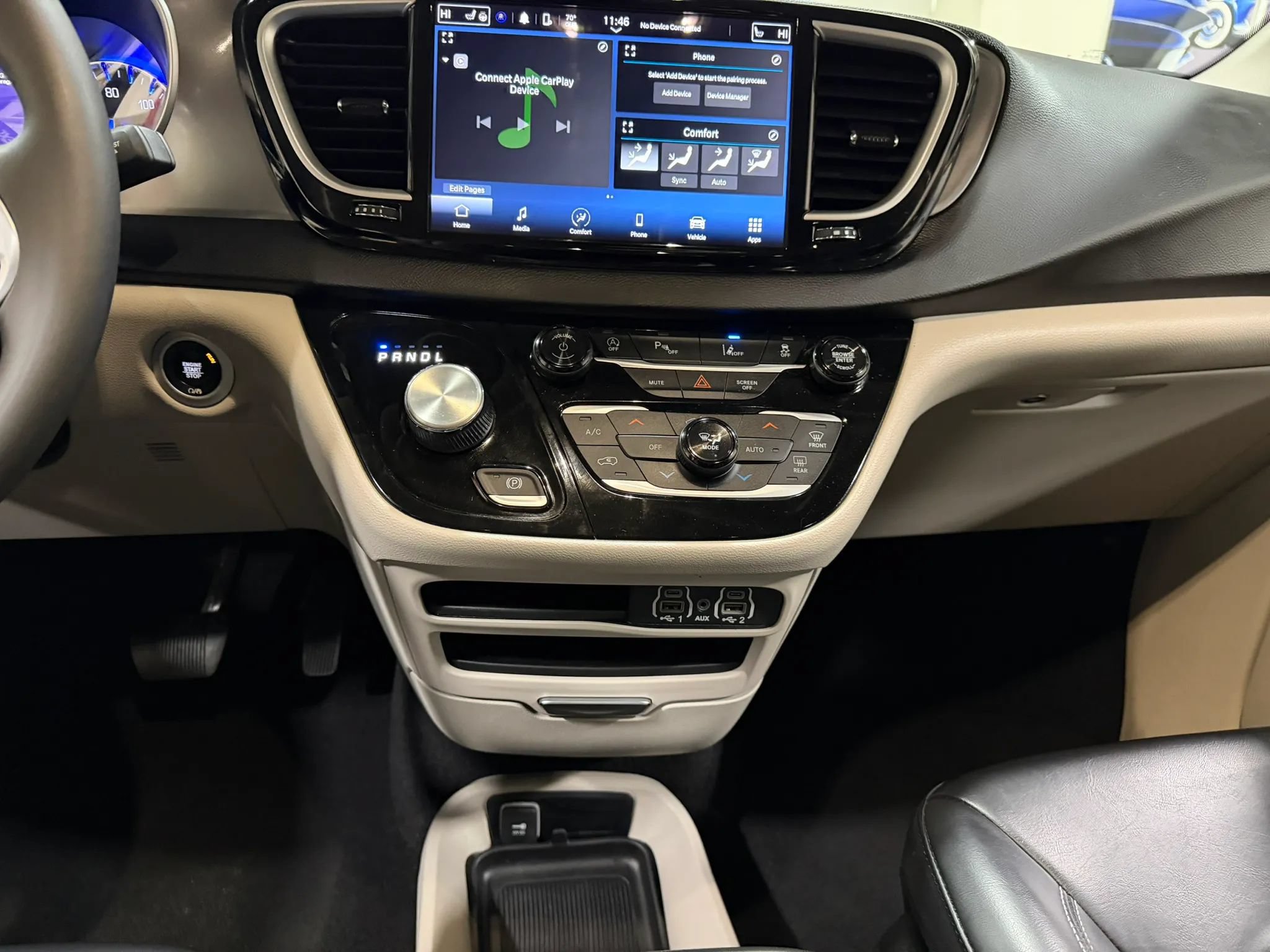 Used 2023 Chrysler Pacifica Touring-L FWD image 51