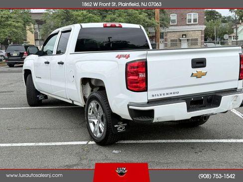 Used 2018 Chevrolet Silverado 1500 Custom w/ Custom Value Package AWD/4WD image 4