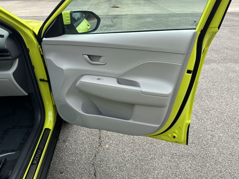 Used 2024 Hyundai Kona SEL w/ Convenience Package image 14