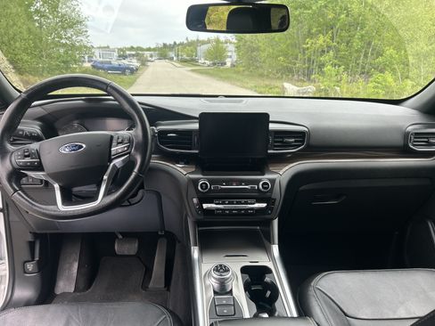 Used 2020 Ford Explorer Limited AWD/4WD image 19
