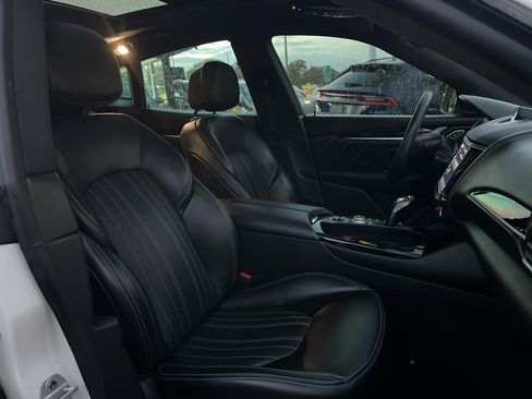 Used 2021 Maserati Levante image 55