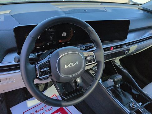 Used 2025 Kia Sorento EX w/ Panoramic Sunroof Package AWD/4WD image 9