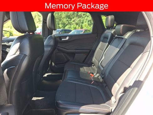 Used 2023 Ford Escape ST-Line Select AWD/4WD image 10