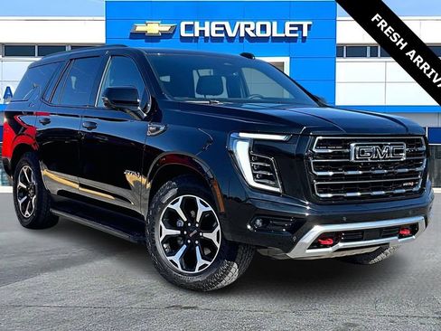 Used 2025 GMC Yukon AT4 w/ Premium Trailering Package image 1