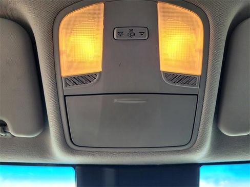 Used 2021 Hyundai Kona SE image 17