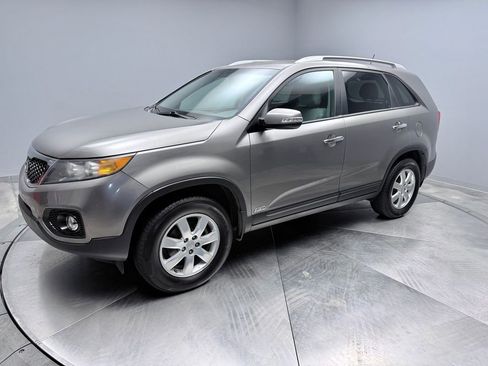 Used 2011 Kia Sorento LX w/ Convenience Pkg AWD/4WD image 1