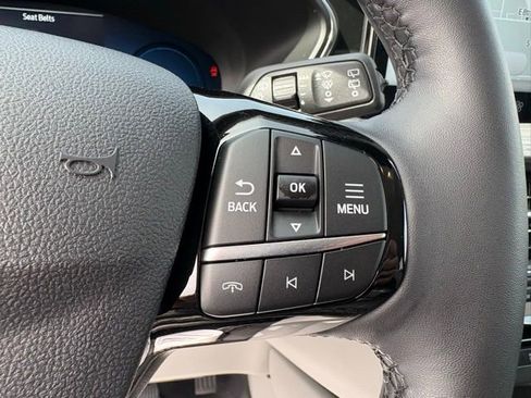Used 2023 Ford Escape Platinum w/ Premium Technology Package AWD/4WD image 26