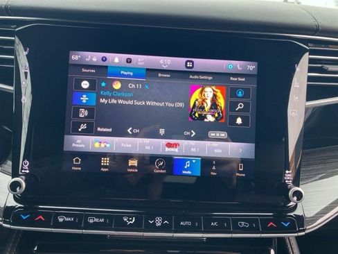 Used 2022 Jeep Wagoneer Series II w/ Premium Group I image 39