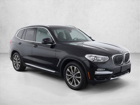 Used 2019 BMW X3 sDrive30i w/ Convenience Package RWD image 3