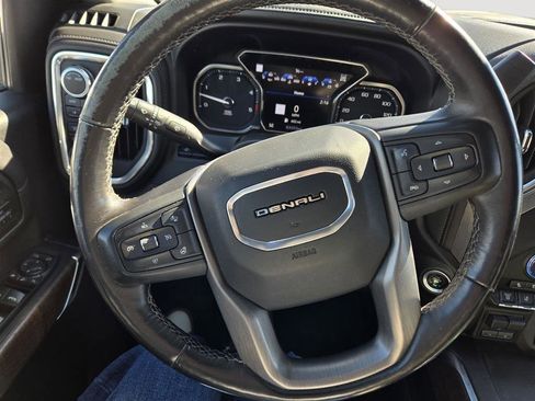 Used 2022 GMC Sierra 3500 Denali w/ Denali Ultimate Package image 5
