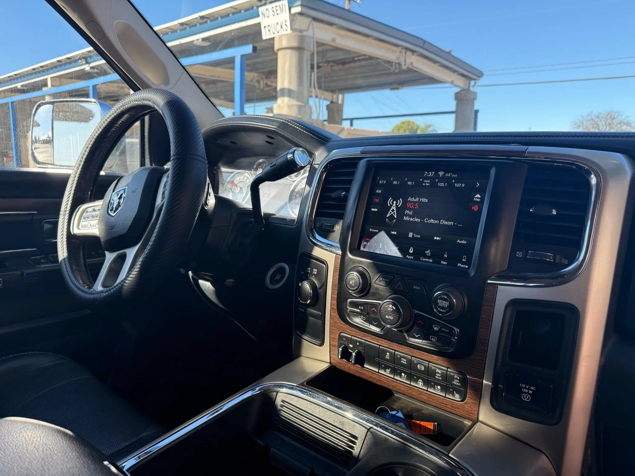 Used 2018 RAM 2500 Laramie AWD/4WD image 20