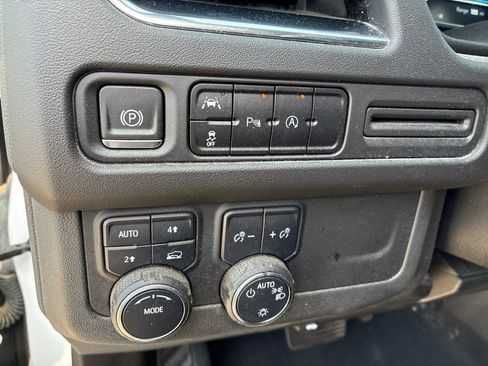 Used 2023 Chevrolet Tahoe LT AWD/4WD image 9