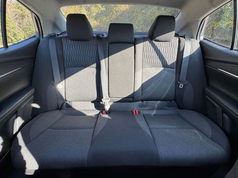 Used 2025 Toyota Camry LE image 33