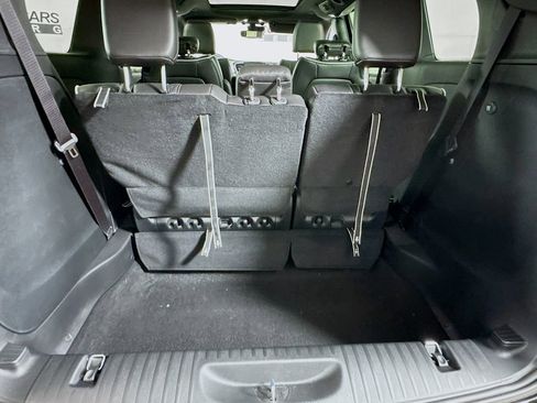 New 2026 Chrysler Pacifica Limited FWD image 28