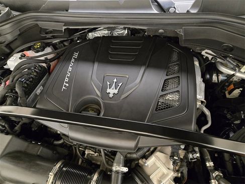 New 2025 Maserati Grecale Modena image 26