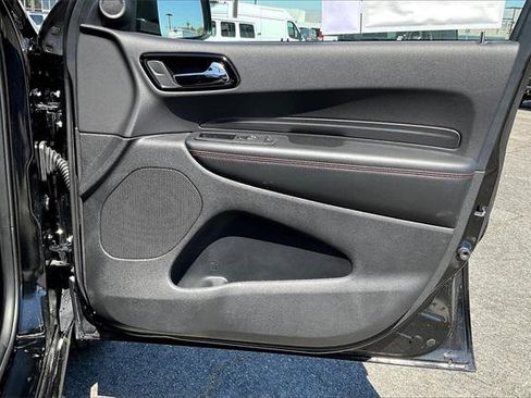 Certified 2025 Dodge Durango GT image 21