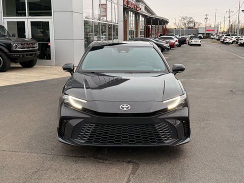 Used 2025 Toyota Camry XSE image 6