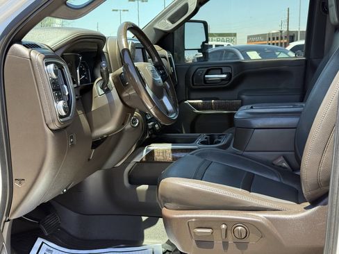 Used 2020 GMC Sierra 3500 Denali w/ Denali Ultimate Package AWD/4WD image 14